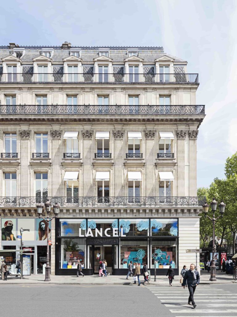 Façade boutique Lancel store extérieur