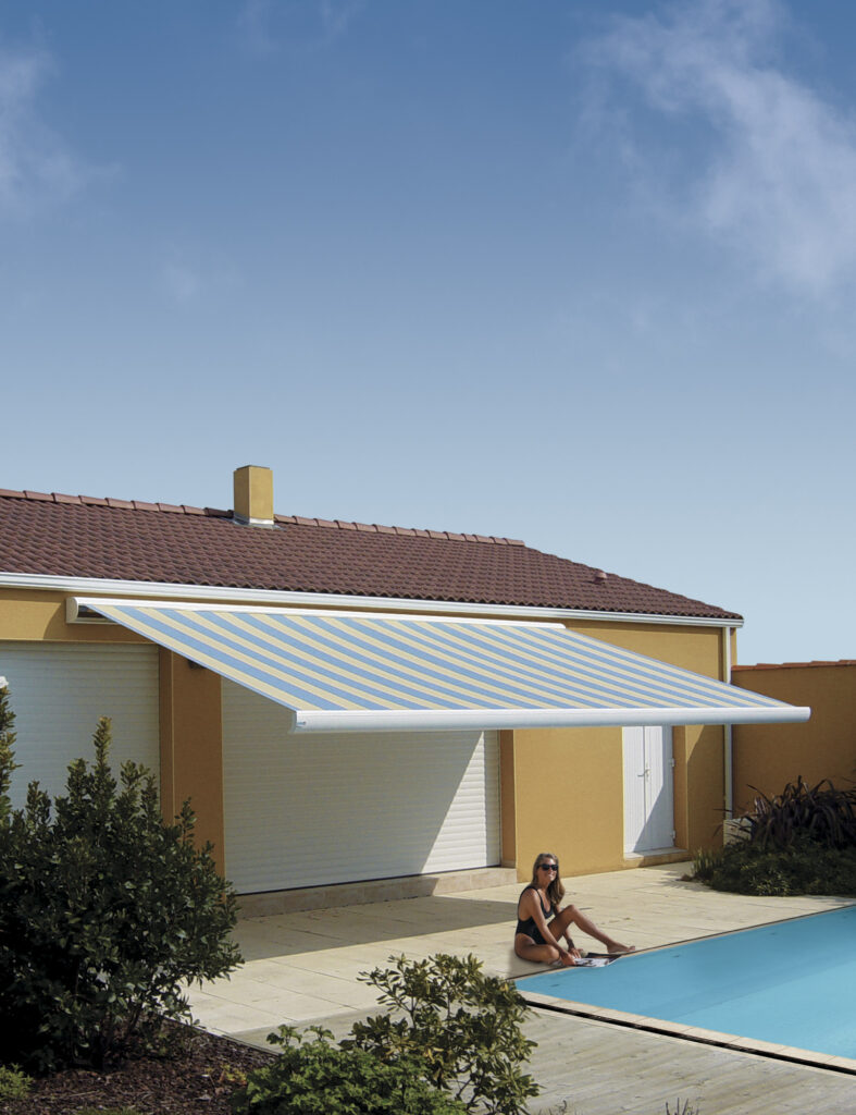 Store banne maison terrasse