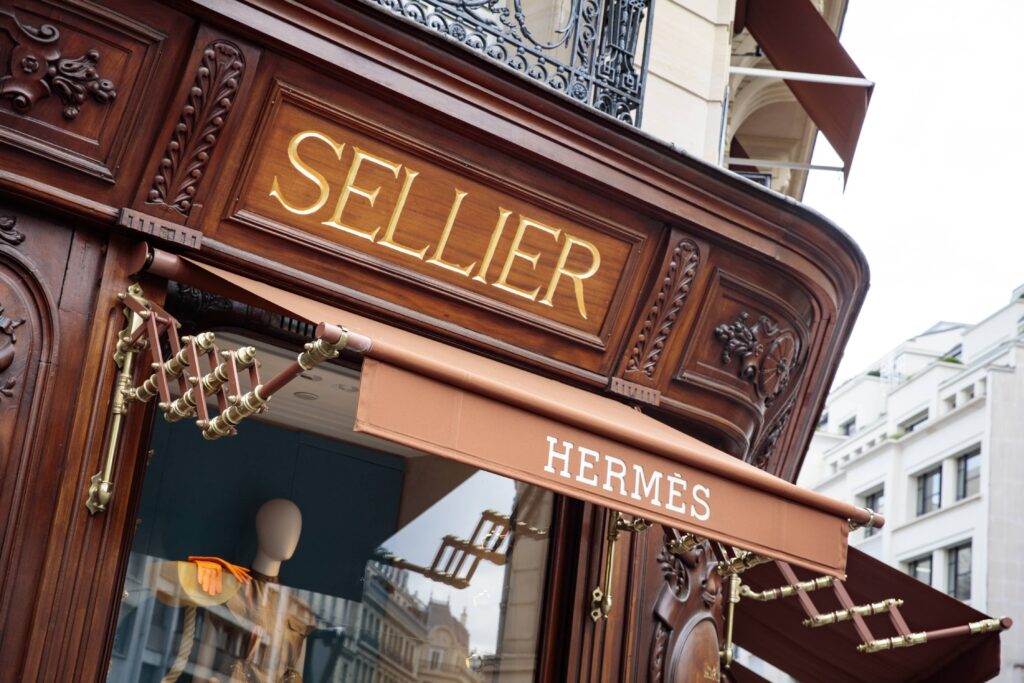 Banne à l'ancienne Croisillons boutique Hermès