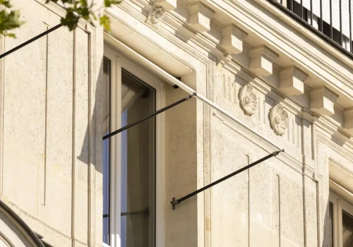 Store extérieur à l'italienne